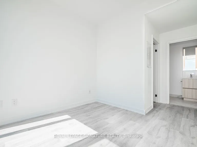 220 Missinnihe Way #1403 — Photo 21