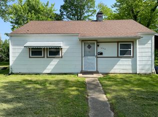 1408 Bel Aire Dr, Belleville, IL
