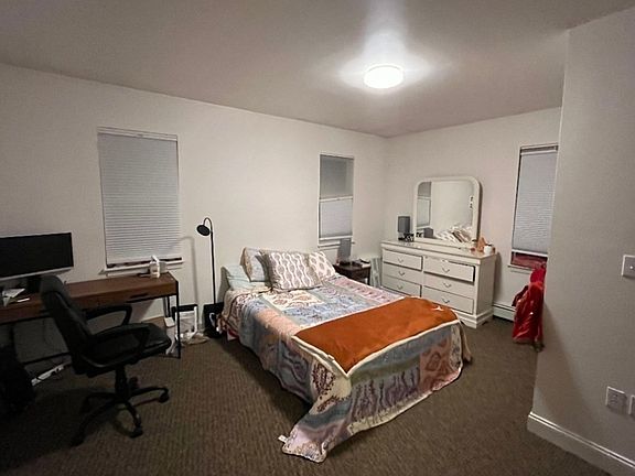 5th image of 159 Auburn St #1A