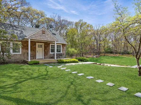 48 Flaggy Hole Rd, East Hampton, NY 11937