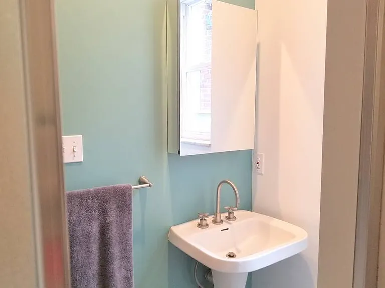 2576 Frankford Ave #2R — Photo 9