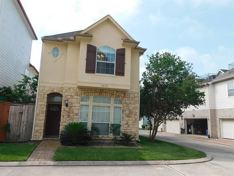 2615 Starboard Point Dr — Photo 4