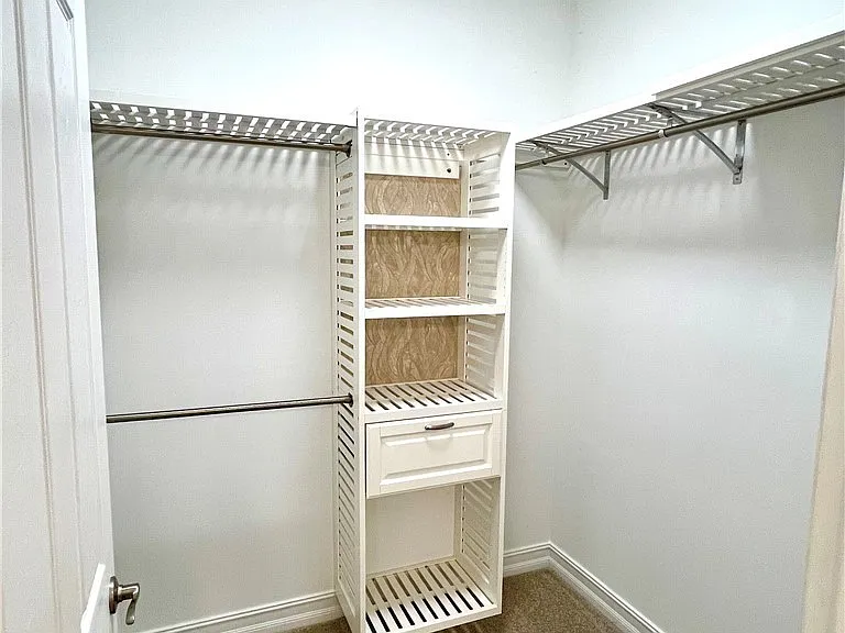 1130 Rolling Brook Ln — Photo 18