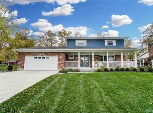 911 Weybridge Dr, Springfield, OH 45503