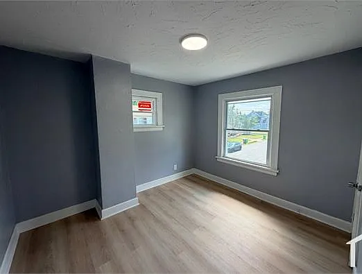 13827 Thornhurst Ave — Photo 9
