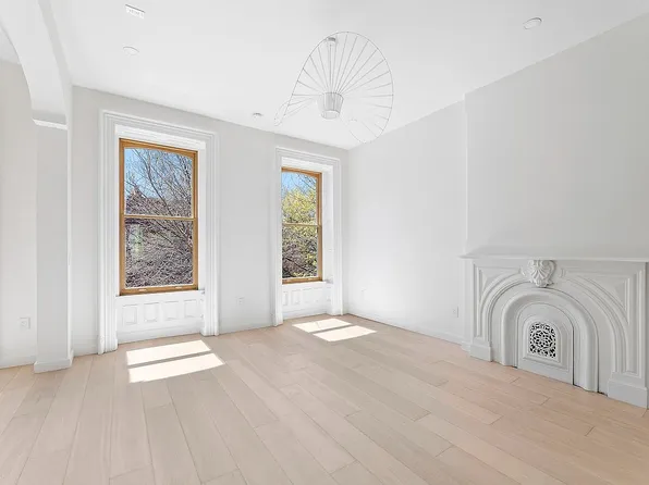 149 Prospect Pl Unit 3, Brooklyn, NY 11238