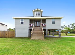 3117 Washington St, Bay Saint Louis, MS 39520
