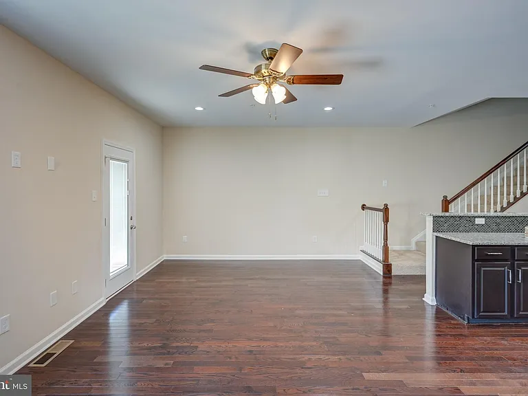 7827 Crystal Brook Way — Photo 9