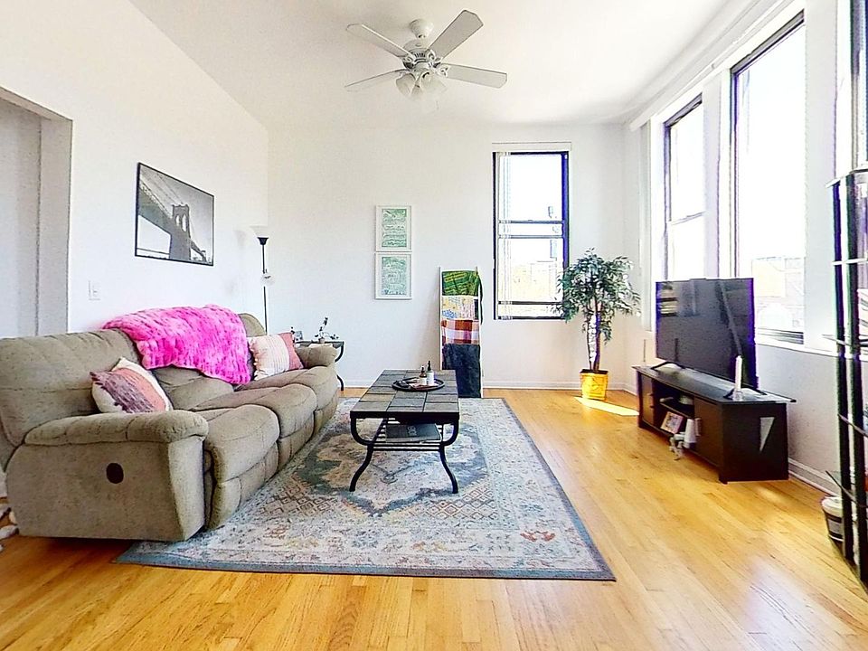 1st image of 3458 N Southport Ave APT 2
