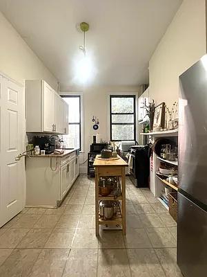 Rented by Compass | media 10