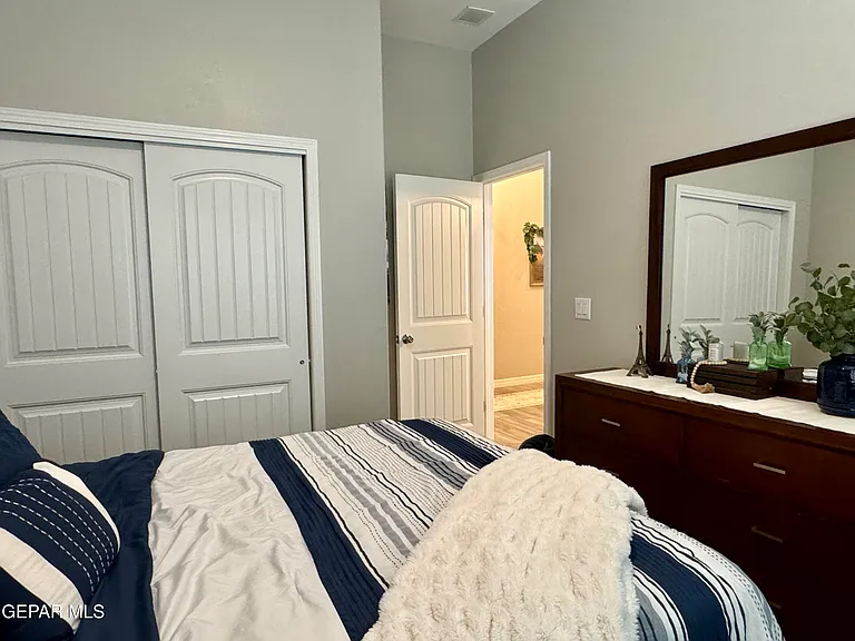 13684 Glen Vista Ln — Photo 46