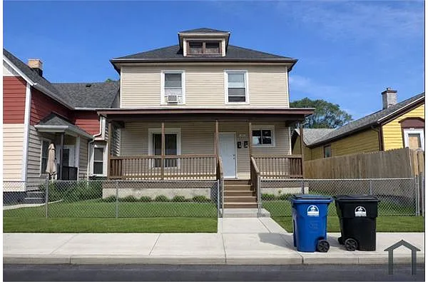 Building Photo - 1217 Lasalle St #UPPER
