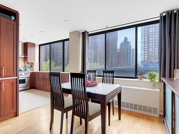 4th image of 300 E 90th St APT 7D