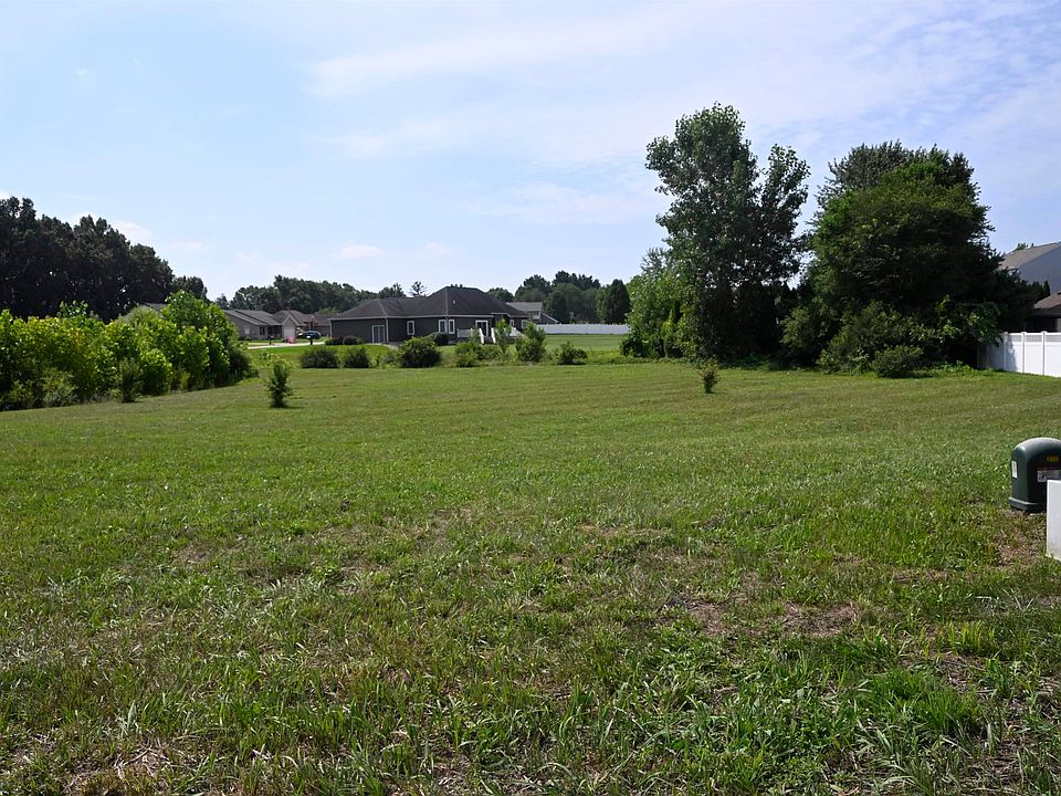 2nd image of 21878 Addison Dr