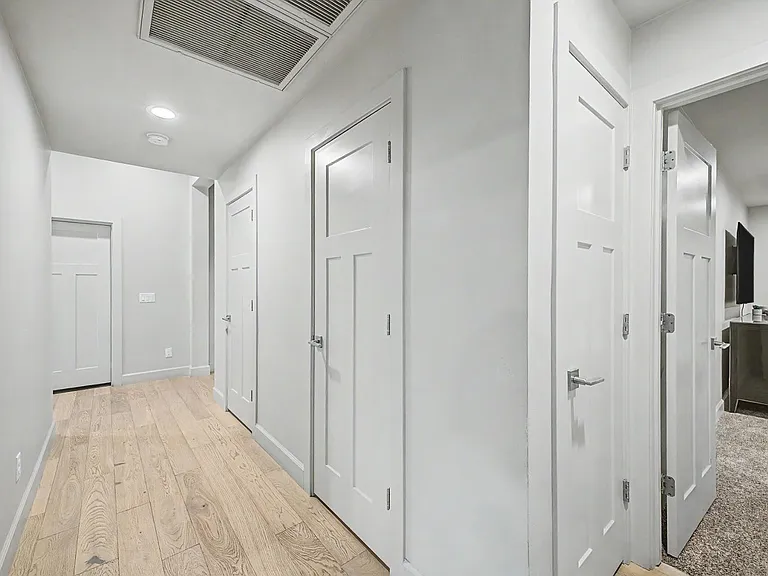 3414 N 44th Pl — Photo 37