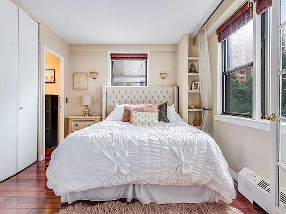 3rd image of 145 E 15th St APT 3E