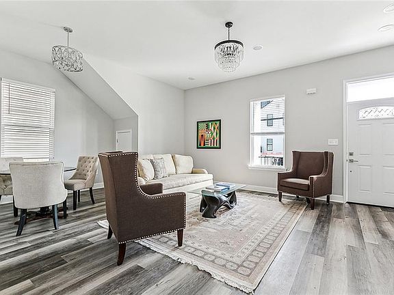 3rd image of 2400-2402 Gravier St