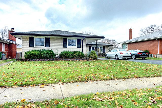 1st image of 9220 S Kedvale Ave
