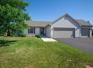 407 Pleasant St, Eagle, WI 53119