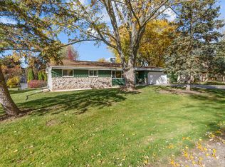 1022 Goss Ave, Menasha, WI 54952