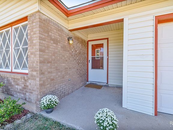 4th image of 3333 Westover Terrace Dr