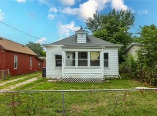 1530 E 19th St, Des Moines, IA 50316