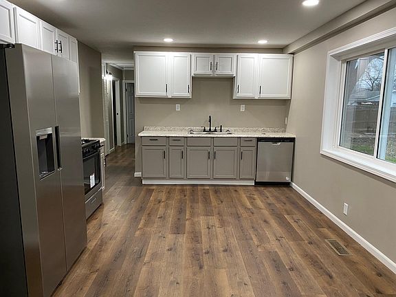 4th image of 1219 Braeburn Dr