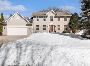 2896 Highridge Ter, Eagan, MN 55121