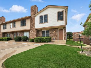 910 Cedar Ter, Cedar Hill, TX