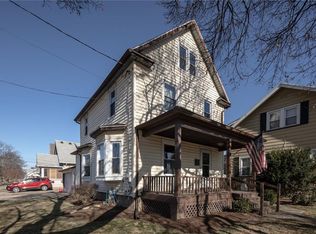 411 S Washington St, East Rochester, NY 14445
