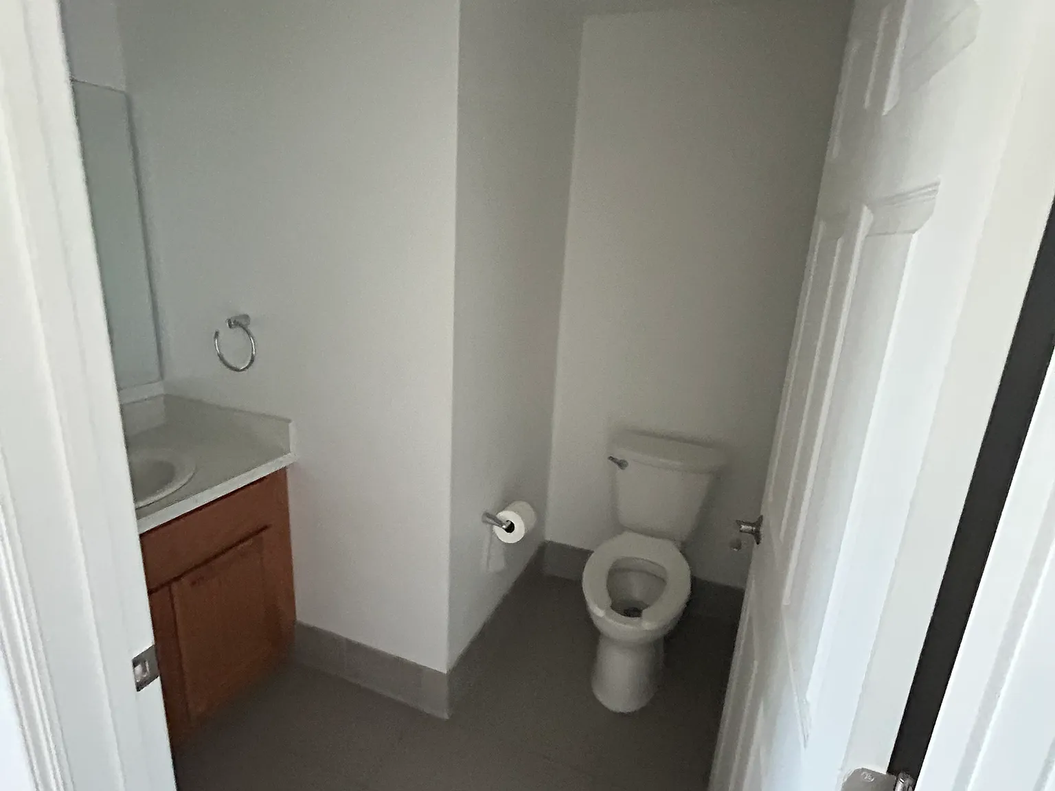 2 bed, 1.5 bath, 1135 sqft, $2,500 — Photo 2