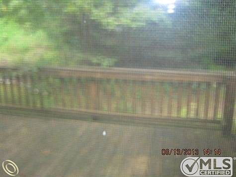 back yard deck 002.jpg