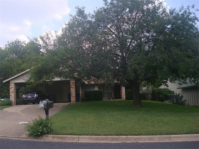 2-1 DUPLEX CORNER LOT