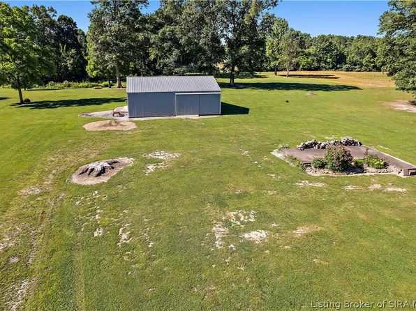 10611 W State Road 56, Lexington, IN 47138