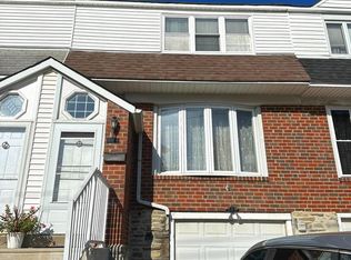 10810 Calera Rd, Philadelphia, PA 19154