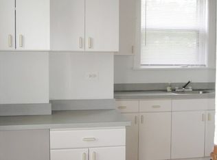 916-920 Greenbay Rd #18-F30, Winnetka, IL 60093