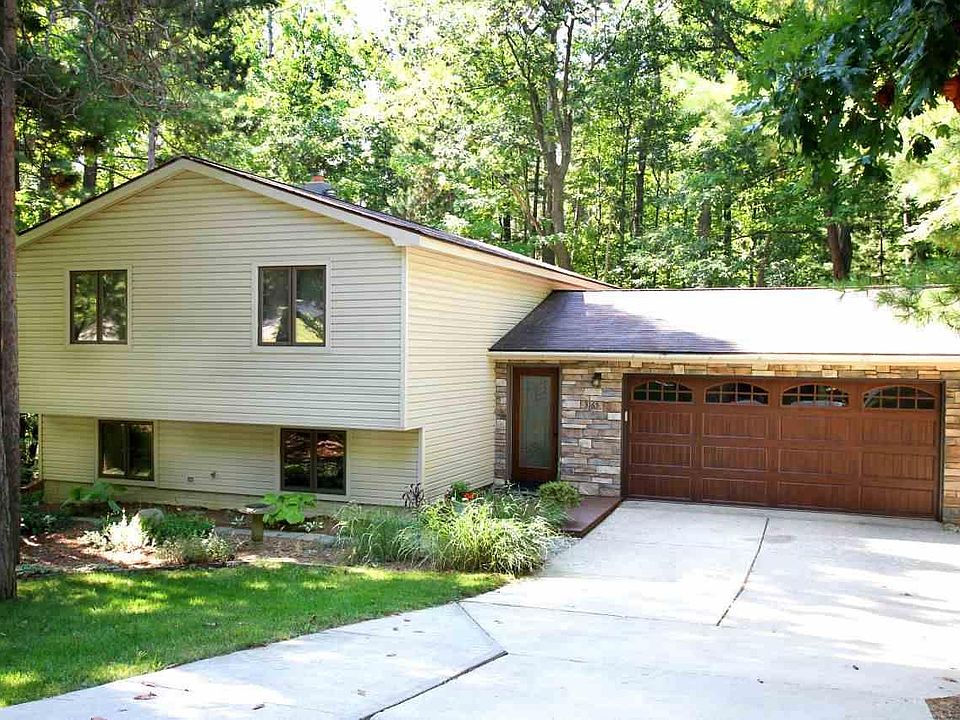 1st image of 3165 Greenwood Dr