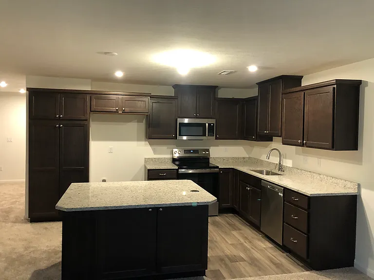 2744 Amberwood Ln — Photo 8
