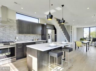 706 16th St NE #2, Washington, DC 20002