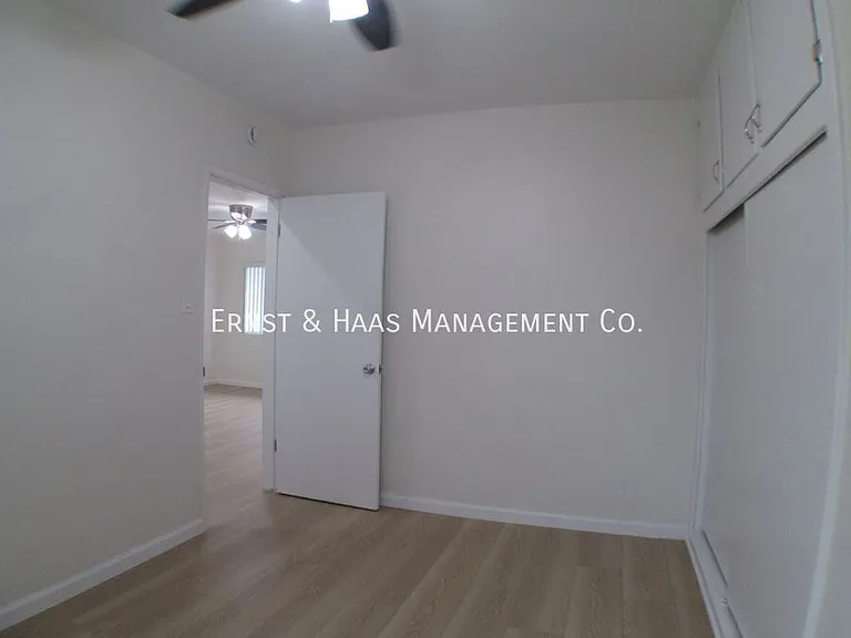1615 Rose Ave #8 — Photo 12
