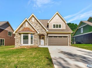 6227 Hollow Rd NW, Huntsville, AL 35810