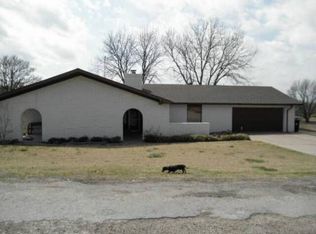47 Walker Rd, Ponca City, OK 74604