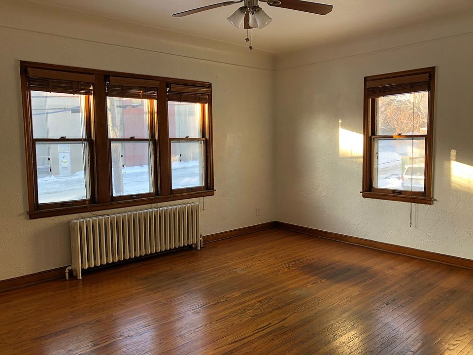 1st image of 3326 Nicollet Ave APT 109