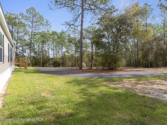 3rd image of 6149 La Pine Rd