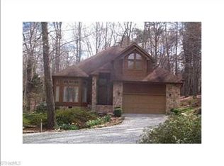 7903 Riding Trail Ct, Oak Ridge, NC 27310