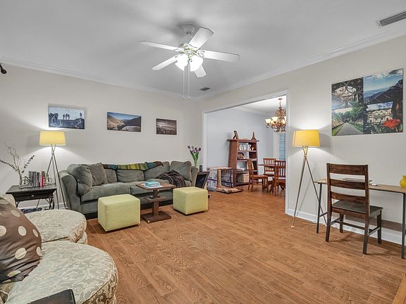3rd image of 3985 Four Oaks Blvd