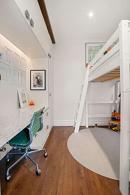 Sold by Compass | media 7