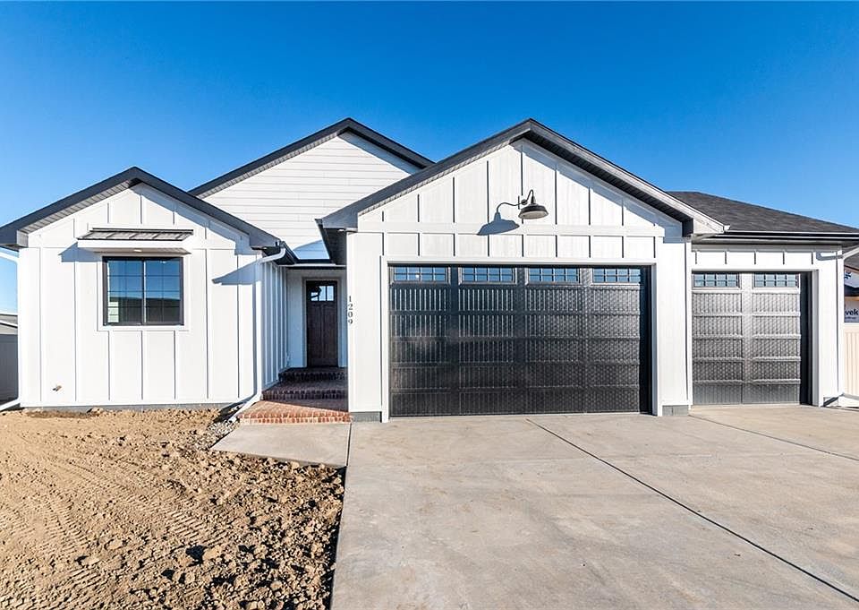 1st image of 1209 Daylight Ln