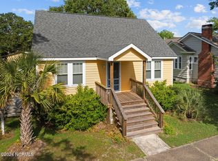 302 Freemason St, Oriental, NC 28571