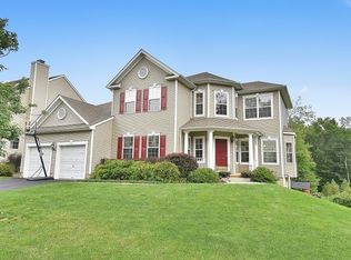 4 Winding Ridge Rd, Lake Hopatcong, NJ 07849